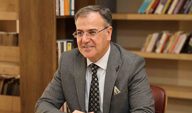Başkan Özdoğan: "Öğretmenlerimizin her konuda yanlarında olmayı sürdüreceğiz"