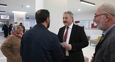 Başkan Palancıoğlu veznede emlak vergisini ödedi