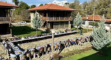 Başkan Pütün ilçede görev yapan öğretmenlerle bir araya geldi
