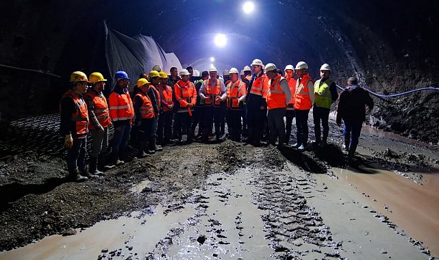 Bayburt Group İnşaat'ın 13 yıldır tamamlayamadığı Kop Tüneli'nde valiler incelemelerde bulundu
