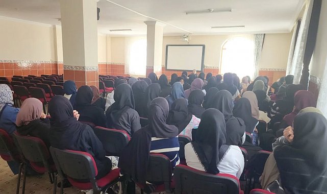Bayburt'ta Kur'an kursu öğrencilerine yönelik seminerler devam ediyor
