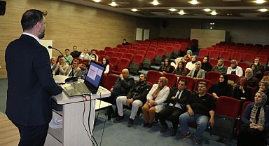 Bayburt'ta sağlık çalışanlarına 'Sağlık Tesisleri Değerlendirme Standartları Eğitimi' verildi