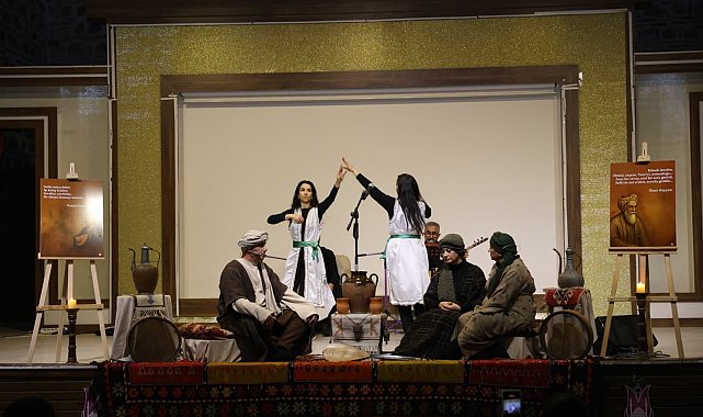 Bedesten'de 'Aşk ile Akıl' buluştu