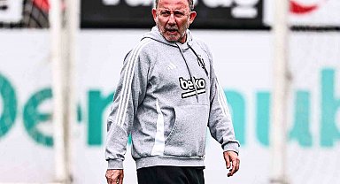Beşiktaş 3 futbolcusundan eksik çalıştı