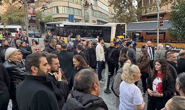 Beşiktaş Belediyesi'nden 10 Kasım "Saygı Yürüyüşü"
