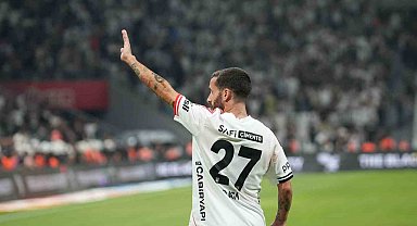 Beşiktaş: "Rafa Silva, ailesi ve menajeriyle görüşmek üzere 15 Kasım'a kadar izin istedi"