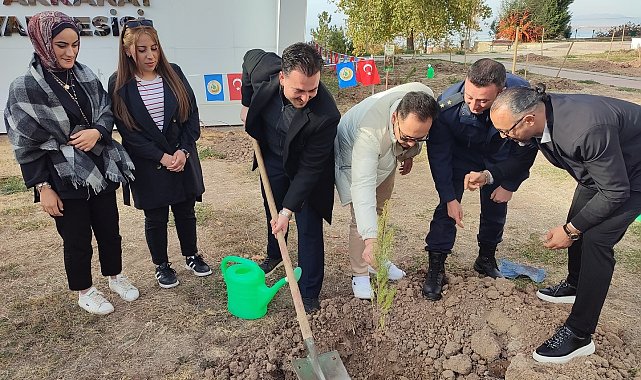 Beyşehir'de fidanlar toprakla buluştu