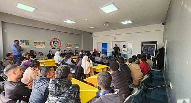 Bidünya öğrenci Erzurum'da