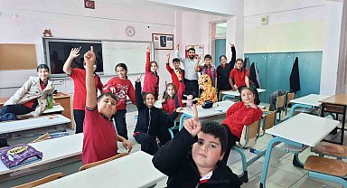 Bilecik'te gençler manevi değerlerle buluşuyor