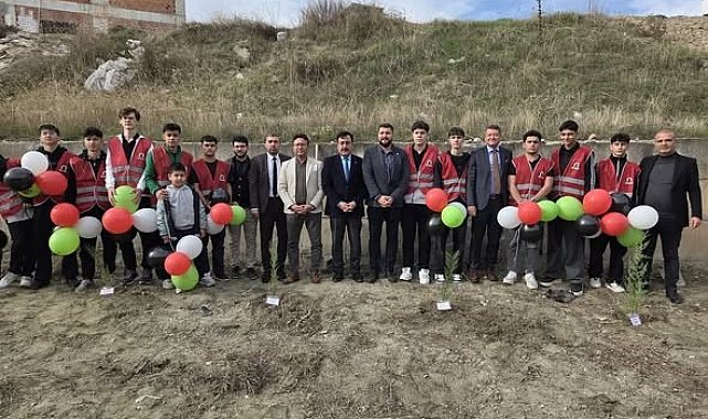 Bilecik'te öğrenciler fidan dikerek kardeşlik ve çevre bilinci kazandı