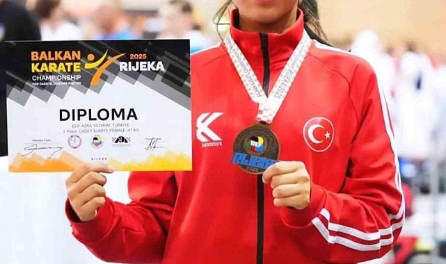 Bilecikli Sporcu Elif Azra Yıldırım Balkan üçüncüsü oldu