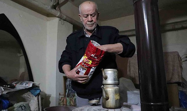 Bodrum katında 15 yıldır hayata tutunmaya çalışıyor