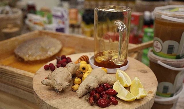 Boğaz enfeksiyonuna karşı zencefil ve bal karışımı