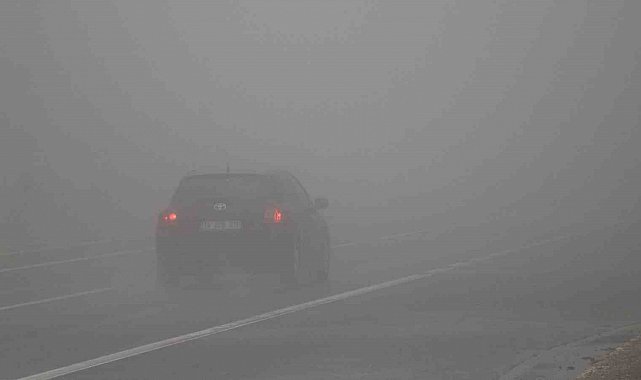 Bolu Dağı'nda göz gözü görmüyor: Görüş mesafesi 25 metreye düştü