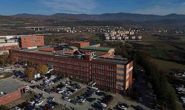 Bolu'da 14 öğrenci yemekten zehirlenme şüphesiyle hastaneye başvurdu