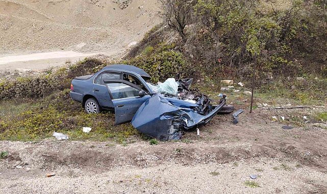Bolu'da kamyon otomobille çarpıştı: 1 ölü, 1 yaralı