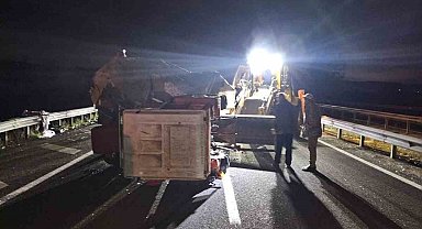 Bolu'da traktörle hafif ticari araç çarpıştı: 5 yaralı