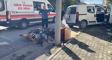 Bursa'da eğitim pistinde feci kaza...Ehliyetsiz genç kuryeye çarptı