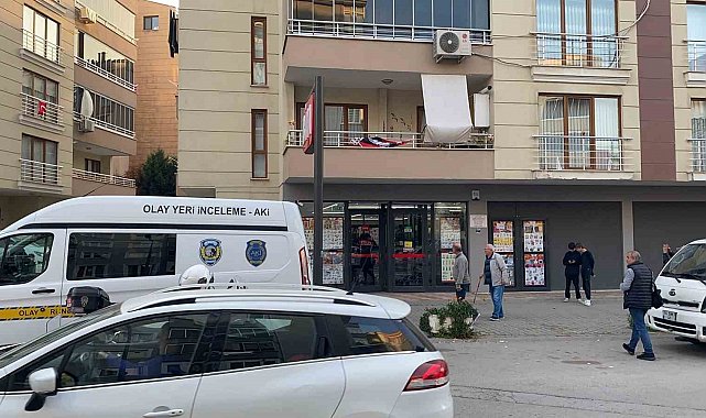 Bursa'da eski eşini çalıştığı markette bıçakladı