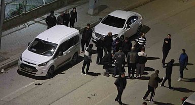 Bursa'da motosiklet sürücüsü 3 araca çarpıp yaralandı