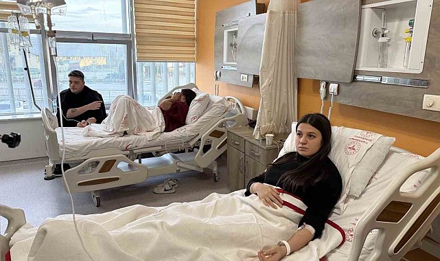 Bursa'da yedikleri midyeden zehirlenen 4 genç hastaneye kaldırıldı