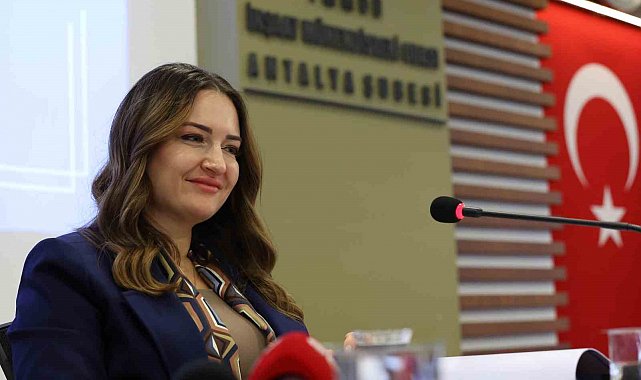 Büyükşehir Başkan Vekili Özdemir: "Antalya'nın geleceği için iki kat daha fazla çalışıyoruz"