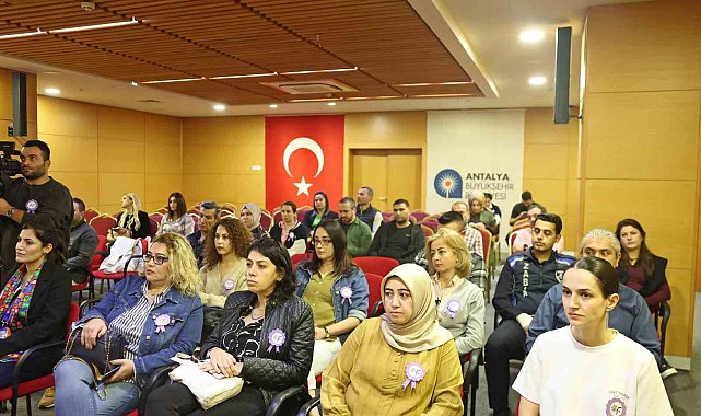 Büyükşehir'den kadına yönelik şiddete karşı eğitim düzenlendi