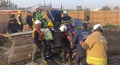 Çalıştığı esnada rahatsızlanan kule vinç operatörü operasyonla kurtarıldı