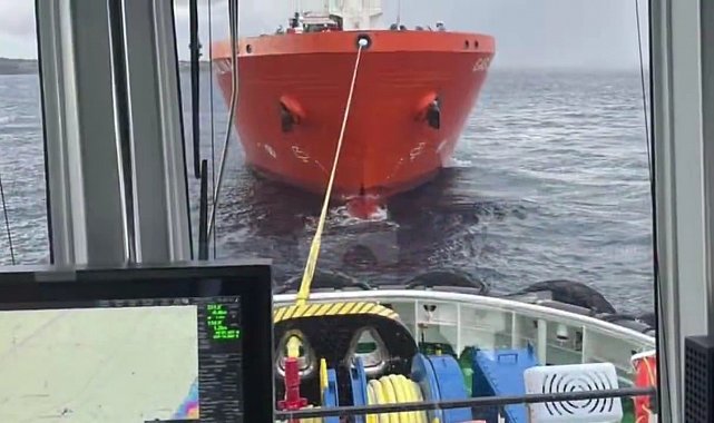 Çanakkale Boğazı'ndan geçen tanker makine arızası yaptı