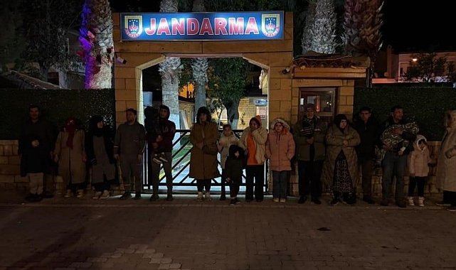 Çanakkale'de göçmen kaçakçılığı operasyonu: 6 organizatör ve 105 kaçak göçmen yakalandı