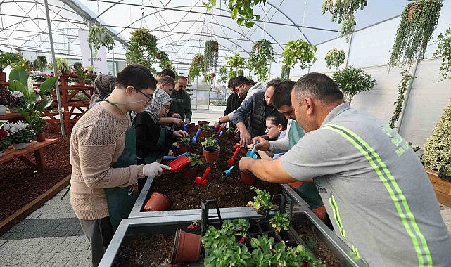 Çayırova'da özel bireyler doğayla buluştu