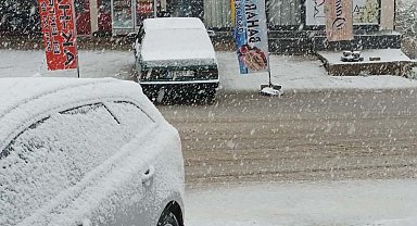Çelikhan ilçesine yılın ilk kar yağışı başladı