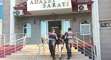 Çeşitli suçlardan aranan 3 şahıs jandarmadan kaçamadı