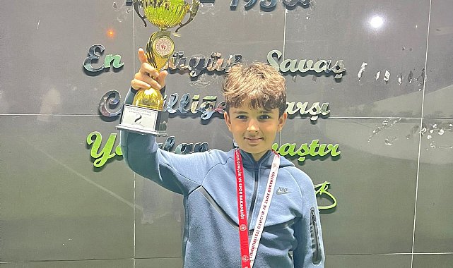 Çeşme Belediyesporlu Emir'den satrançta İzmir ikinciliği