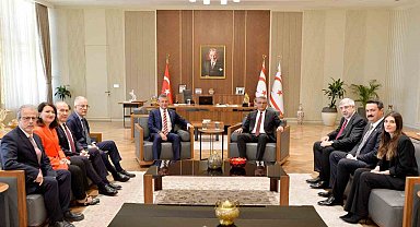 CHP Genel Başkanı Özel, KKTC Cumhurbaşkanı Erhürman'ı ziyaret etti