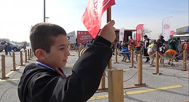 Çocuklar pili bitmeyen oyunlarla eğlendi