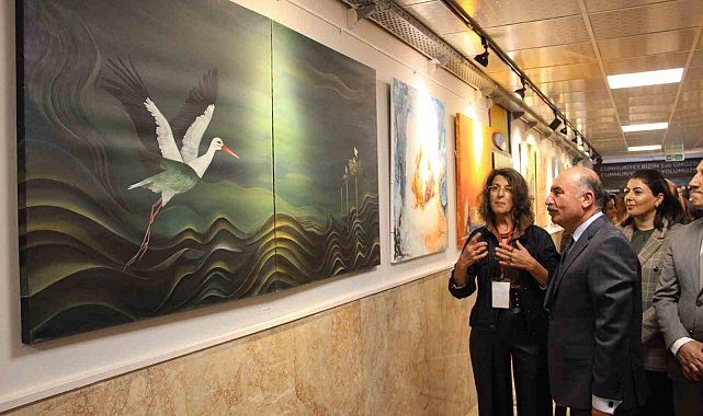 Çorum'da sanatçılar resimlerini şehit öğretmenler için yaptı