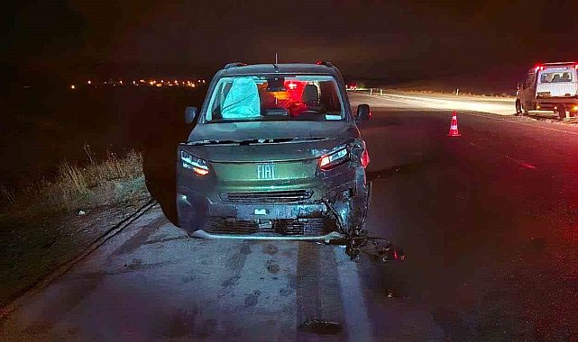 Çorum'da yola çıkan dana kazaya neden oldu: 3 yaralı