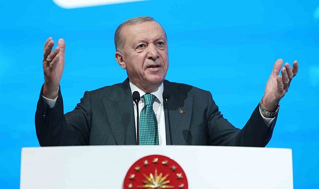 Cumhurbaşkanı Erdoğan, "İslam alemi Sudan'da akan kanı durdurmalı. Sudan'ın toprak bütünlüğünü korumalıyız. Sudan'ın yanında olmalıyız" dedi.