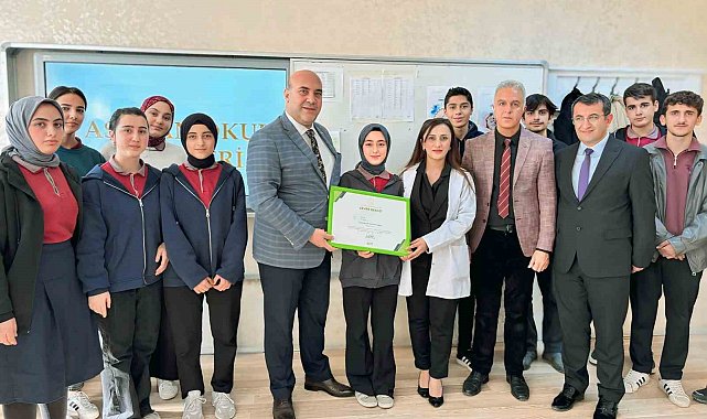 Cumhuriyet tarihinin üçüncü "Çevre Beratı" Van'a geldi