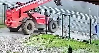 Değeri 5 milyonun üzerindeki iş makinesini saniyeler içinde çaldı