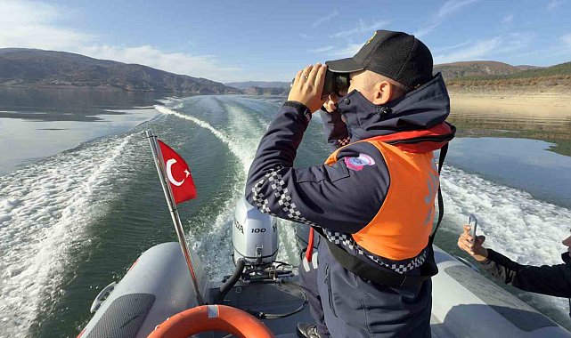Denize kıyısı olmayan Tokat'ta jandarma bot timi baraj sularında huzuru sağlıyor