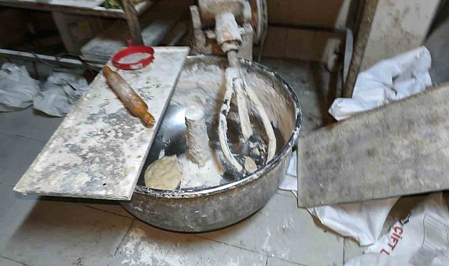 Devrek'te sağlığa uygunsuz pide imalatı yapan iş yeri mühürlendi