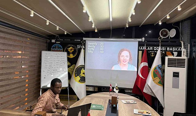 Diyarbakır Kuyumcular Odasından bir ilk: Esnafa ücretsiz İngilizce eğitimi başladı