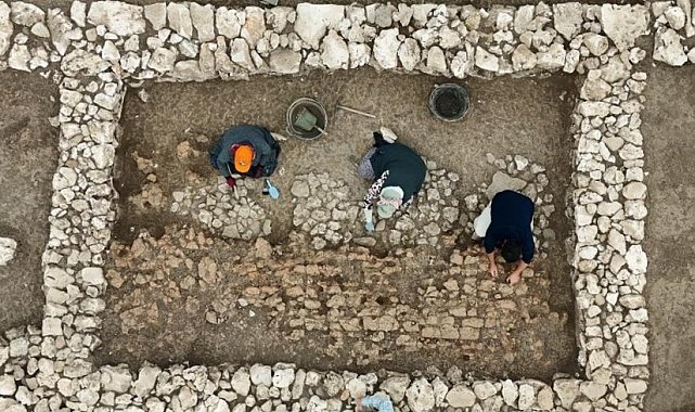 Diyarbakır'da 5 bin yıl önce depremin yıktığı yapının enkazı ortaya çıkartıldı