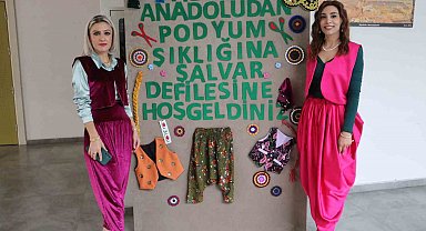 Diyarbakır'da şalvar defilesi