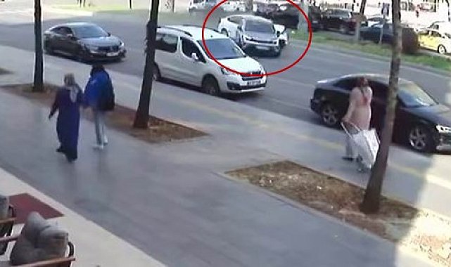 Diyarbakır'da trafik kazası güvenlik kameralarına yansıdı