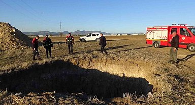 Dört metrelik çukura düşen keçi itfaiyece kurtarıldı