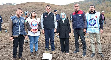 Düzce öğretmenleri hatıra ormanı oluşturuldu