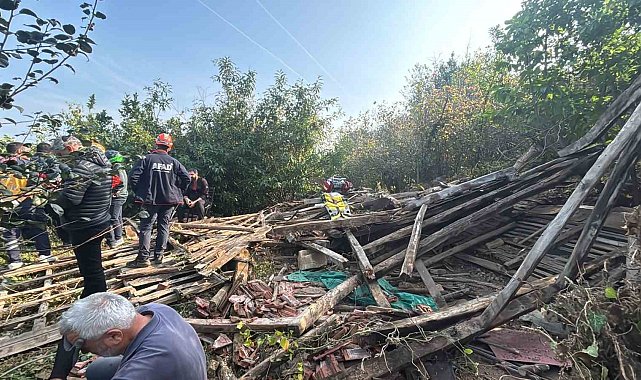 Düzce'de ahşap yapı çöktü: 1 ölü